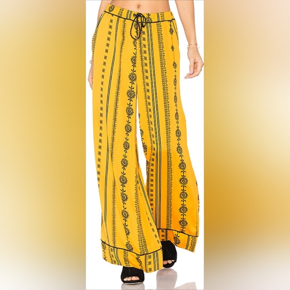 HOUSE OF HARLOW 1960 X REVOLVE 2 SET Joni Pants & Jane Blouse Inca Tribal Print - Picture 3 of 15